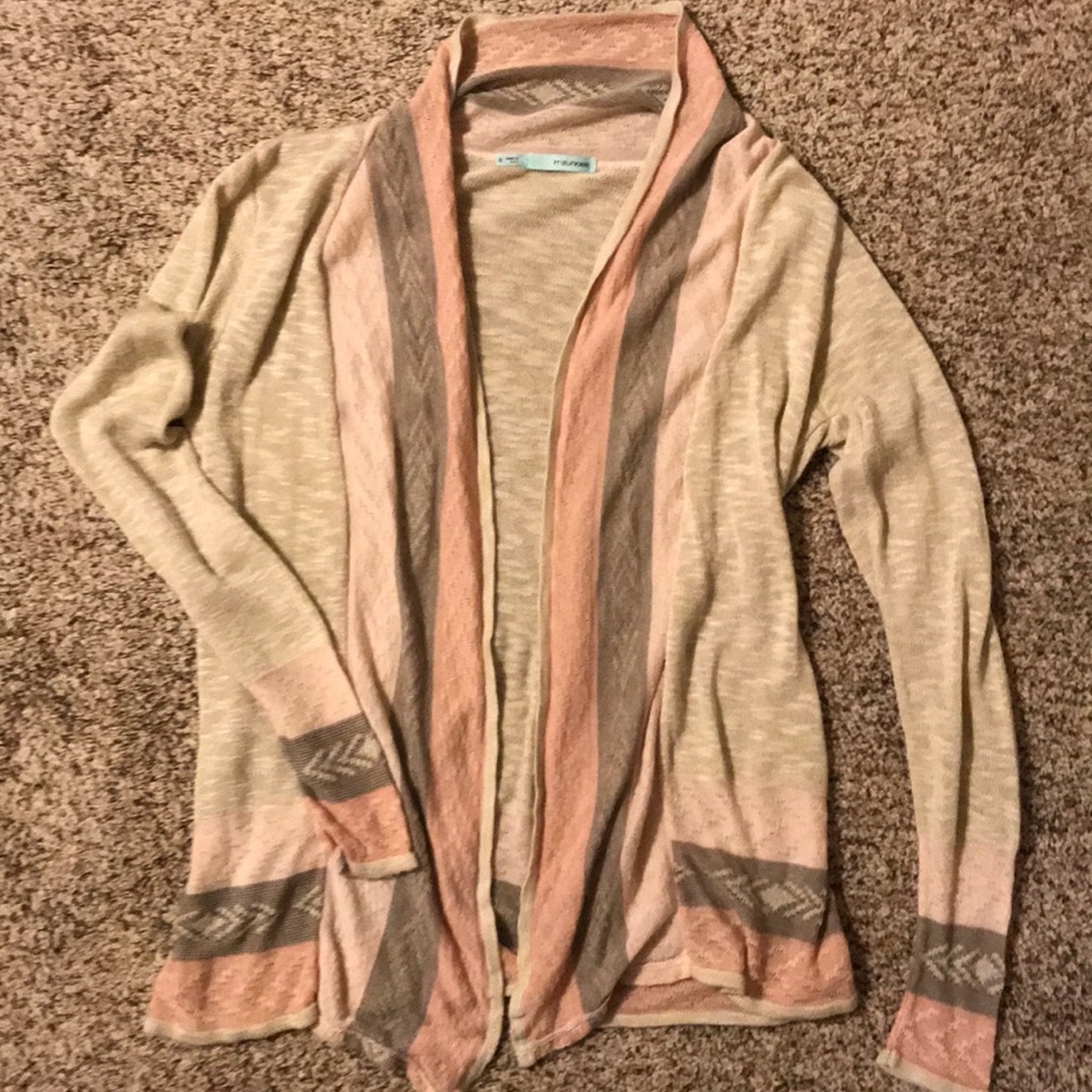 Cardigan sweater
